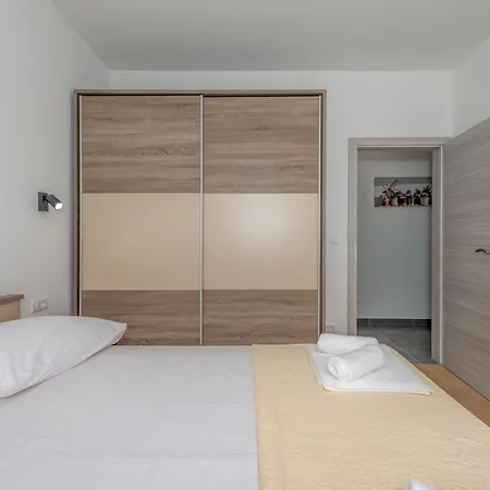 Feriehus Seaside House Kastel Stafilic, - 22438 Kaštela